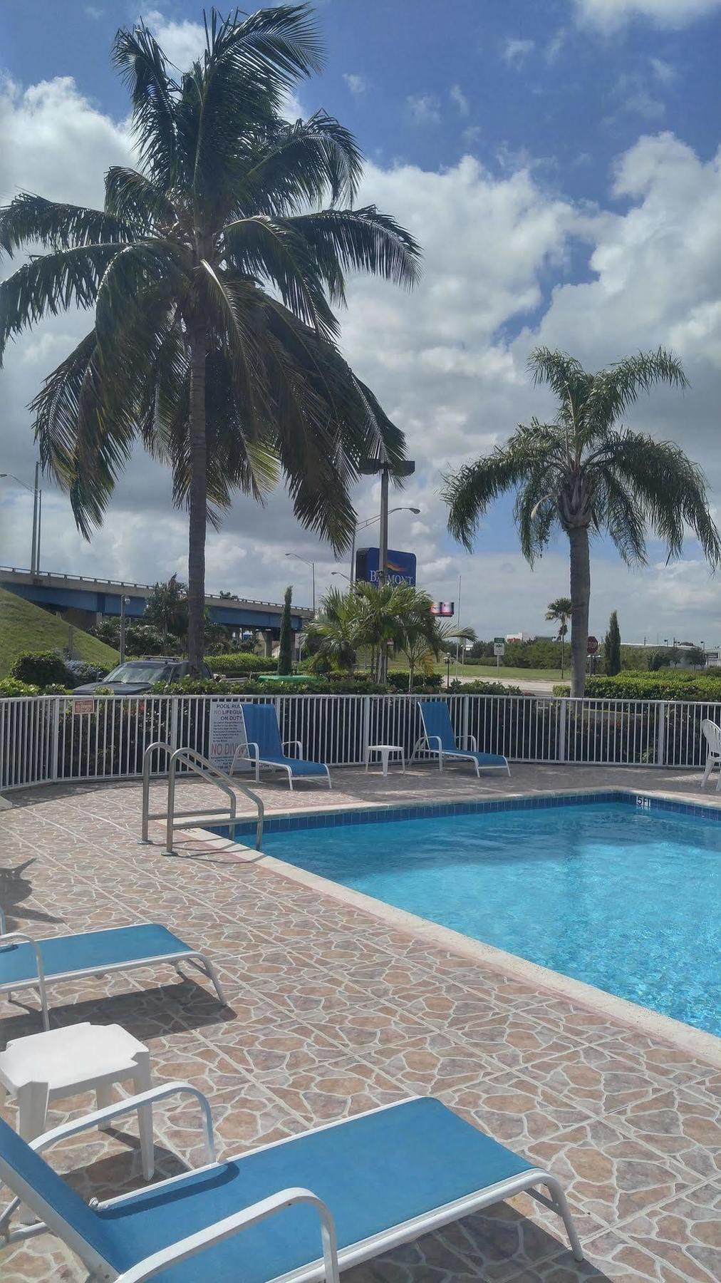 Belmont Inn & Suites Florida City Exterior foto
